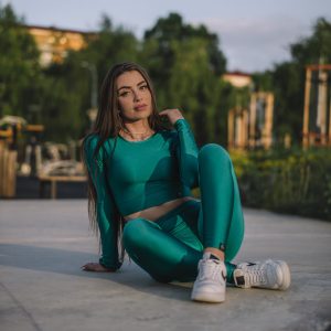 Top – smaragd lesklý